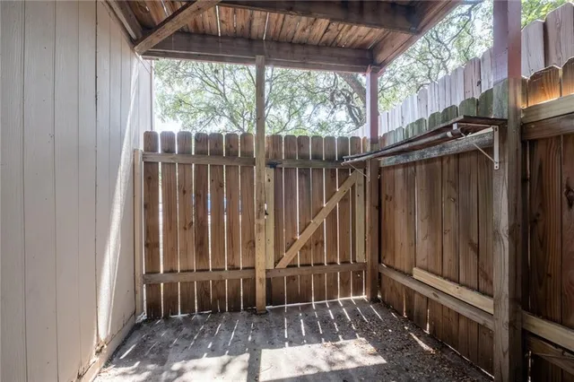 $1,025 | 211 Briarwood Drive, Unit A, Georgetown, TX 78628