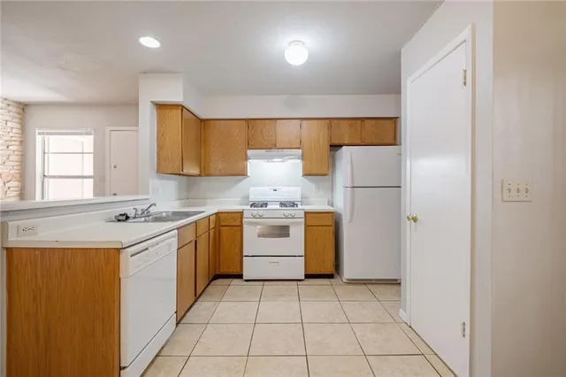 $1,025 | 211 Briarwood Drive, Unit A, Georgetown, TX 78628