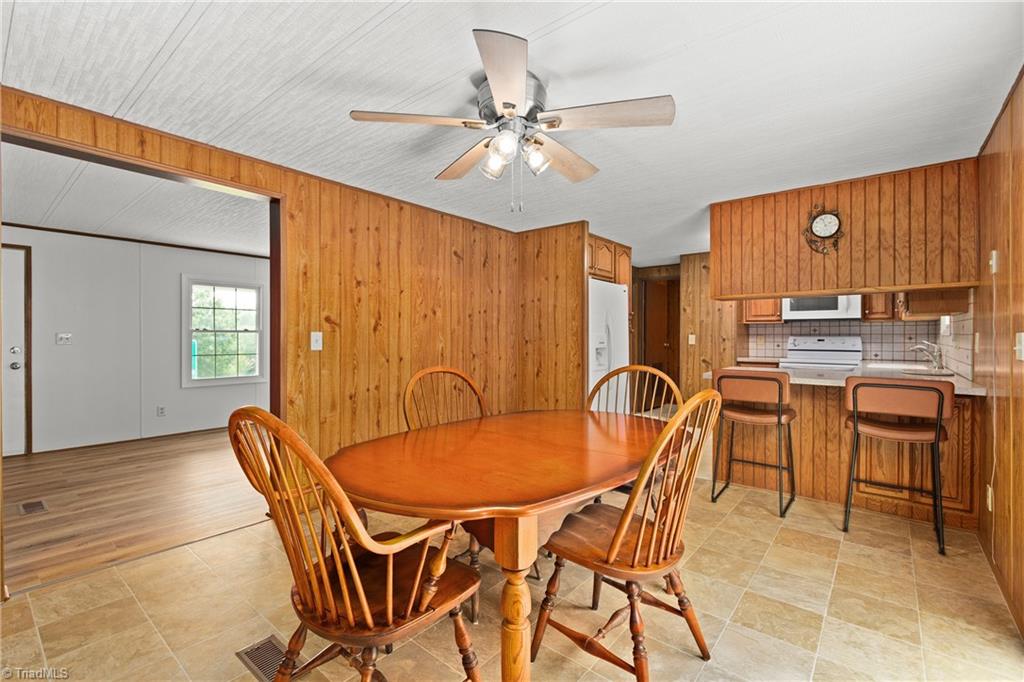 363 North Road Thomasville, NC 27360 - Photo 11 of 40 Gallery Image 11