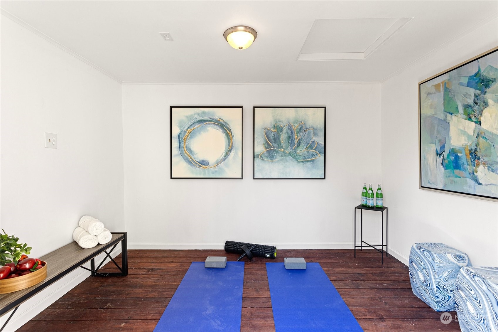 112 236th Place Southwest Bothell, WA 98021 - Photo 36 of 40 a living room with furniture and a wooden floor