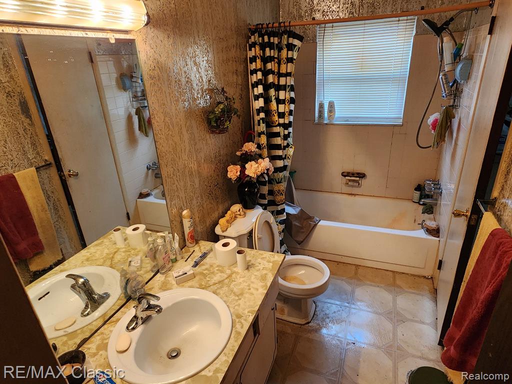 42503 Park Ridge Road Novi, MI 48375 - Photo 18 of 36