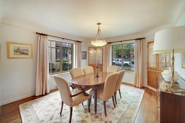 $775,000 | 9305 South Hoyne Avenue, Chicago, IL 60643