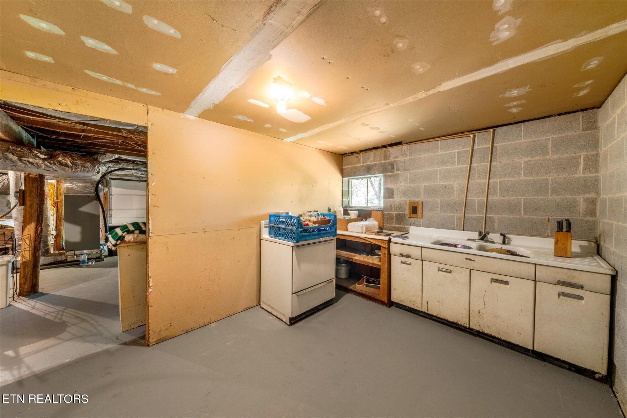 716 Pine Hollow Road Jacksboro, TN 37757 - Photo 23 of 30 23-716-Pine-Hollow-Rd-Jacksboro-TN-23