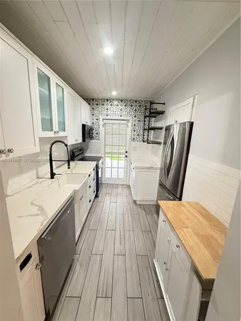 $3,500 | 430 Northwest 60th Avenue, Miami, FL 33126