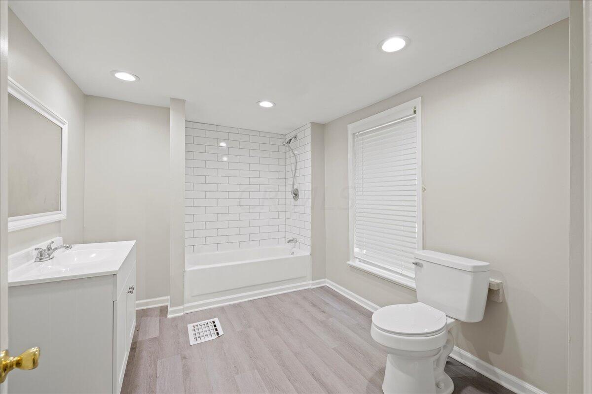 426 Milnor Road Pickerington, OH 43147 - Photo 29 of 48 30-Bathroom