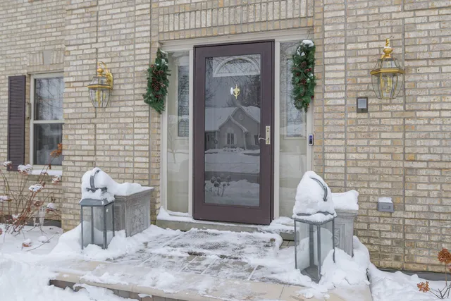 $560,000 | 1995 Salem Road, Elgin, IL 60123