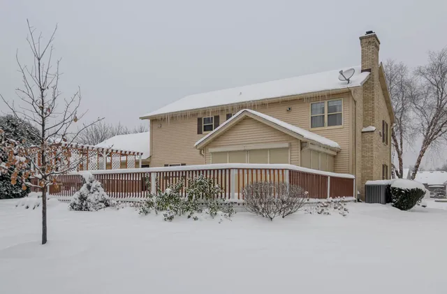 $560,000 | 1995 Salem Road, Elgin, IL 60123