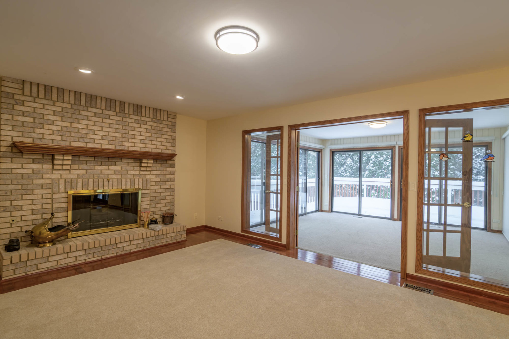 1995 Salem Road Elgin, IL 60123 - Photo 10 of 29 a living room with furniture and a fireplace