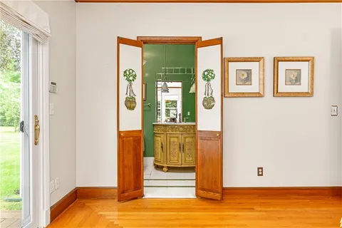$1,275,000 | 133 Tupelo Hill Drive, Cranston, RI 02920