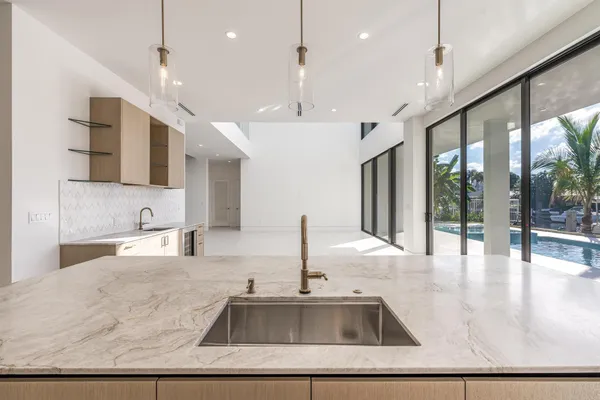 $6,495,000 | 2612 Northeast 4th Street, Pompano Beach, FL 33062