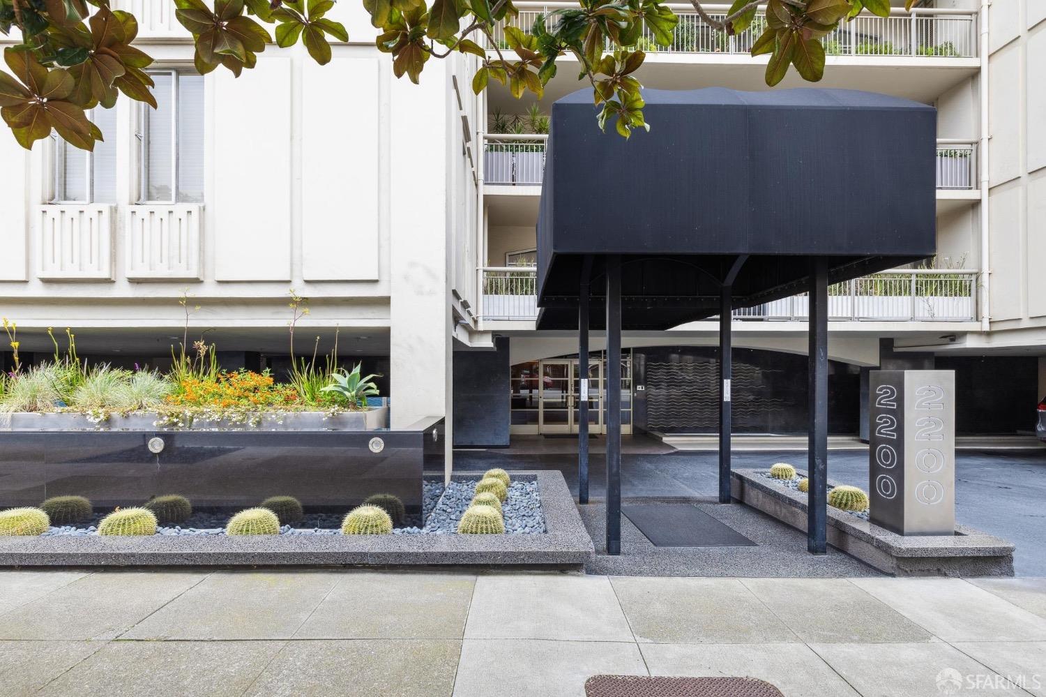 2200 Pacific Avenue, Unit 8E San Francisco, CA 94115 - Photo 35 of 36 a view of swimming pool with chairs