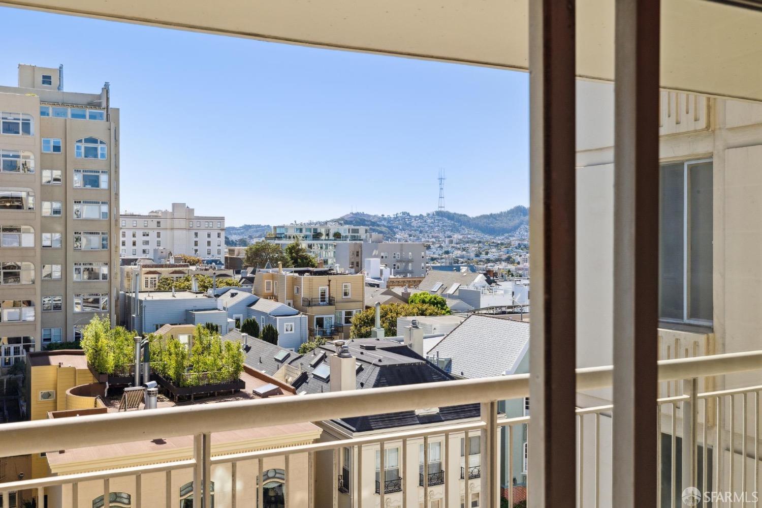 2200 Pacific Avenue, Unit 8E San Francisco, CA 94115 - Photo 8 of 36 a view of a city from a balcony