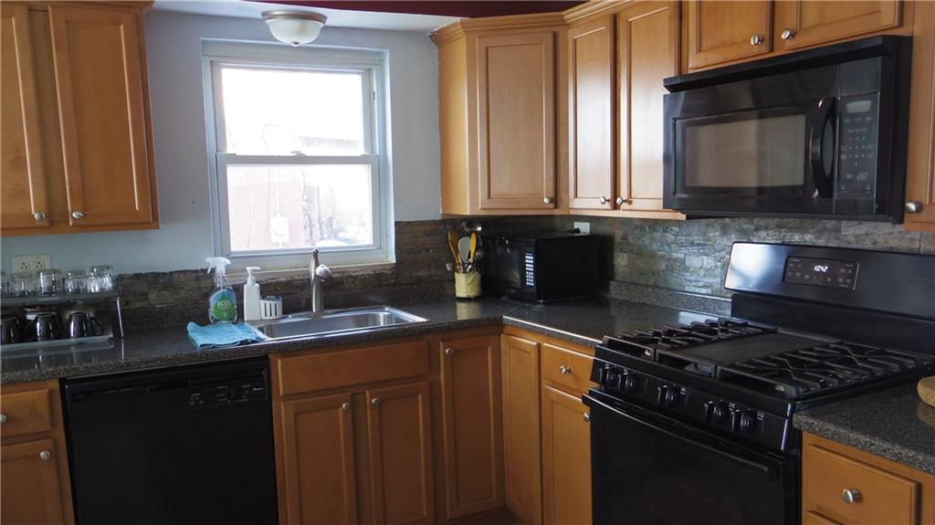 1544 Bevan Road Pittsburgh, PA 15227 - Photo 13 of 25 Gallery Image 13