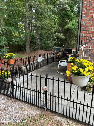 $1,675 | 2231 Locksley Woods Drive, Unit A, Greenville, NC 27858