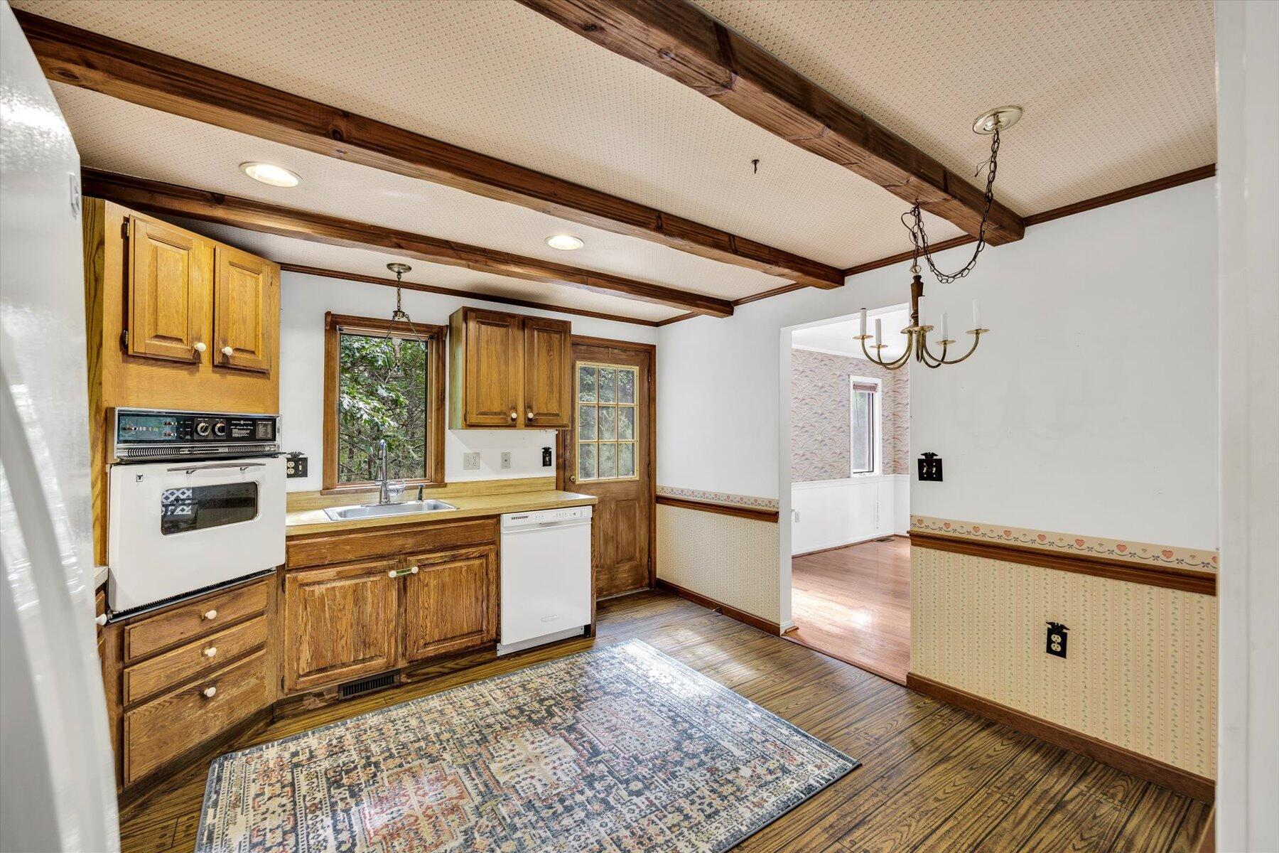 9 North Way Mashpee, MA 02649 - Photo 7 of 31 11-889A6812