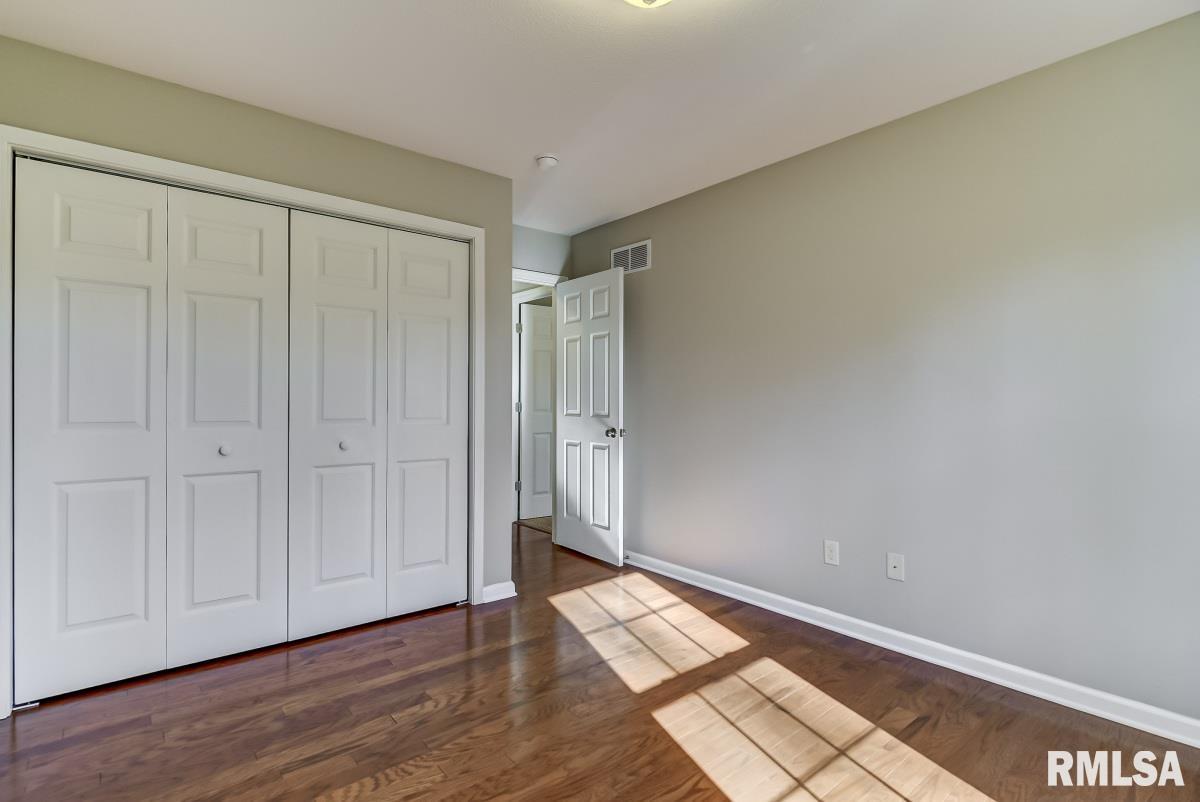 1072 Ravina Drive Chatham, IL 62629 - Photo 15 of 27 Gallery Image 15