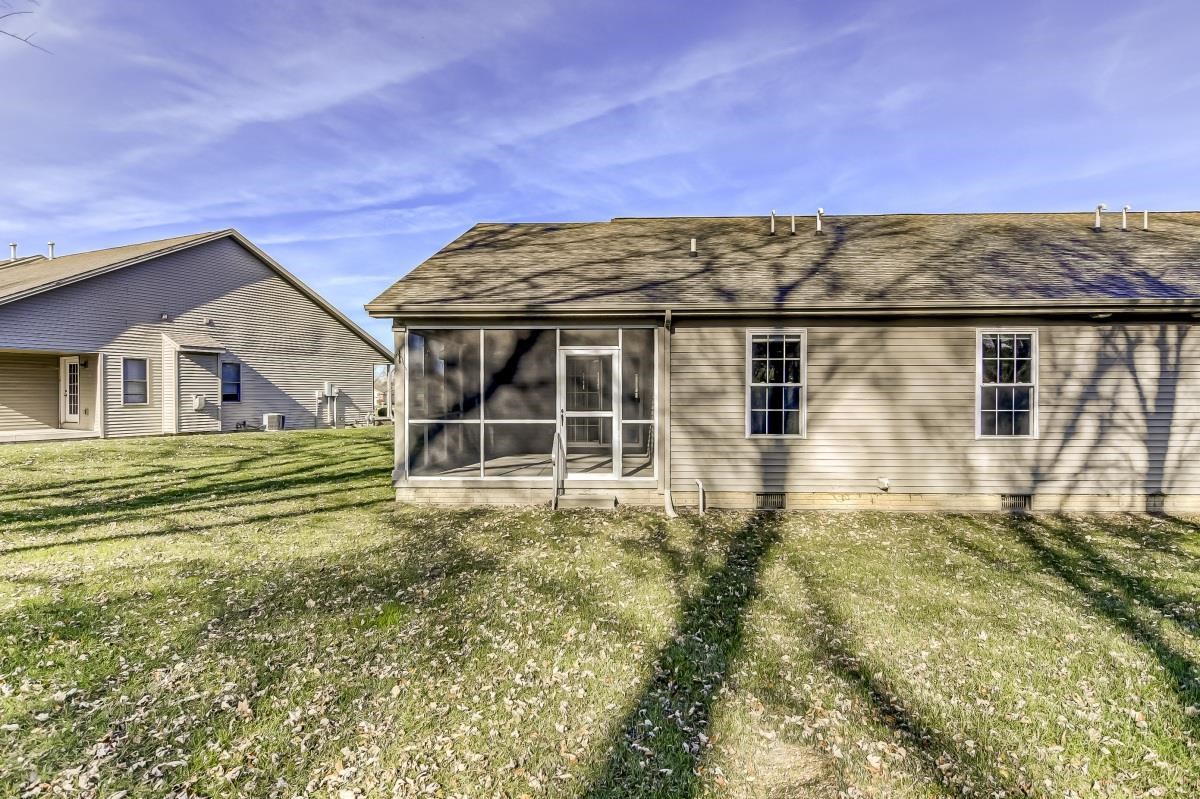 1072 Ravina Drive Chatham, IL 62629 - Photo 23 of 27 Gallery Image 23