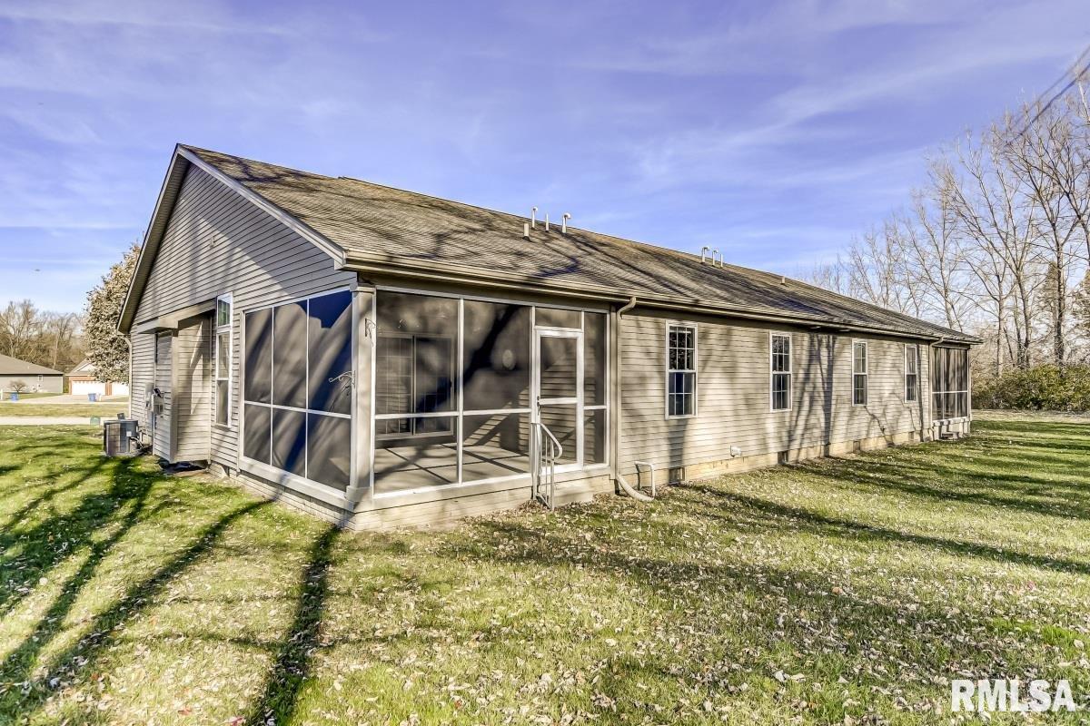 1072 Ravina Drive Chatham, IL 62629 - Photo 25 of 27 Gallery Image 25