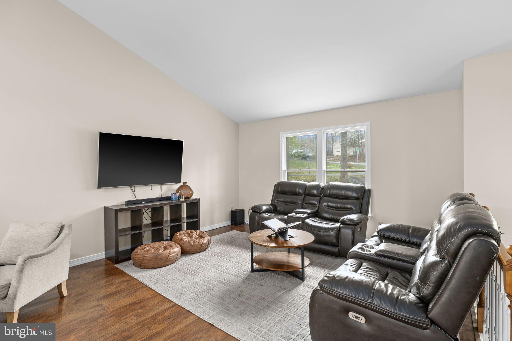 200 Wilderness Lane Locust Grove, VA 22508 - Photo 13 of 67 Spacious living area with natural light.