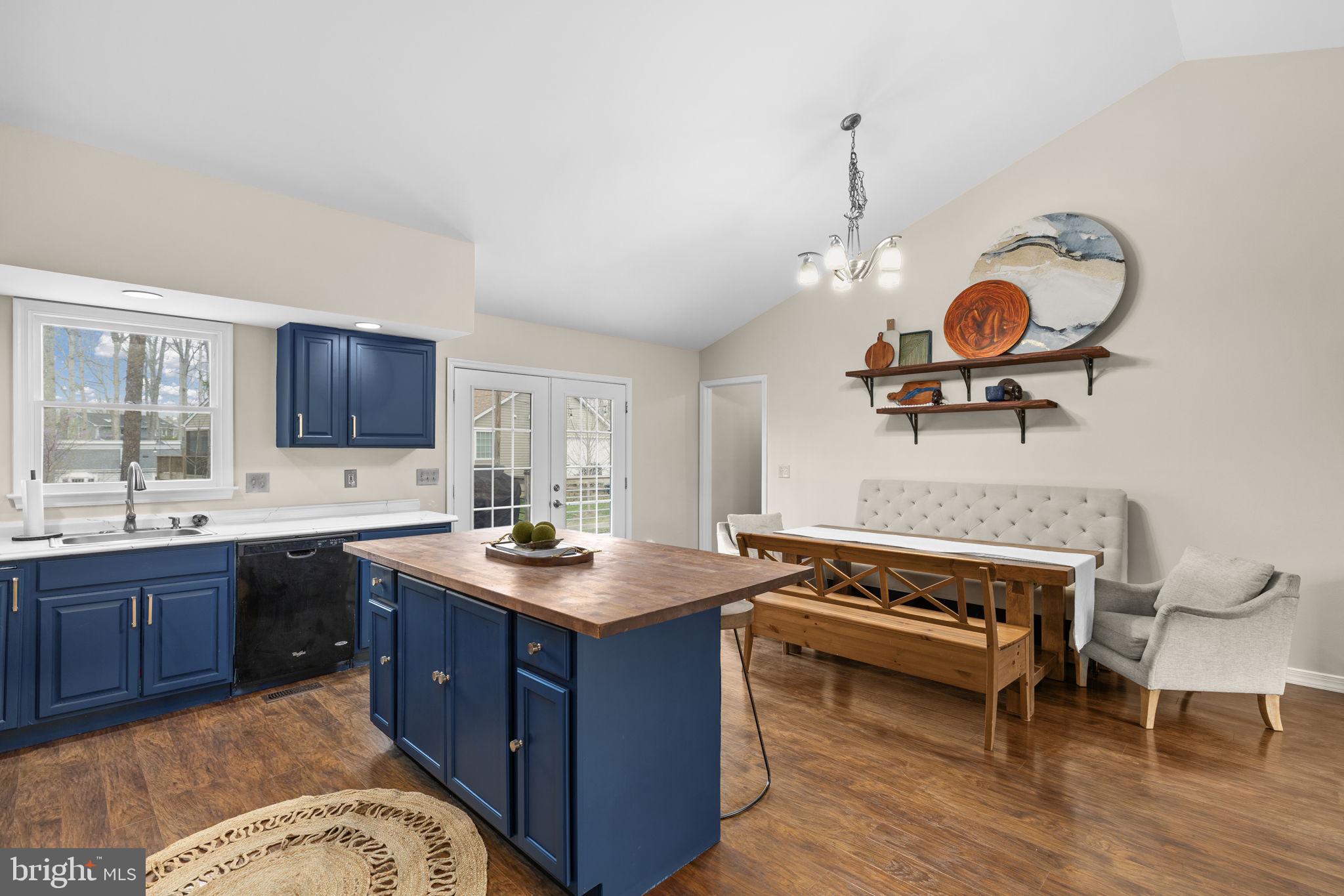 200 Wilderness Lane Locust Grove, VA 22508 - Photo 10 of 67 Charming kitchen with modern flair.