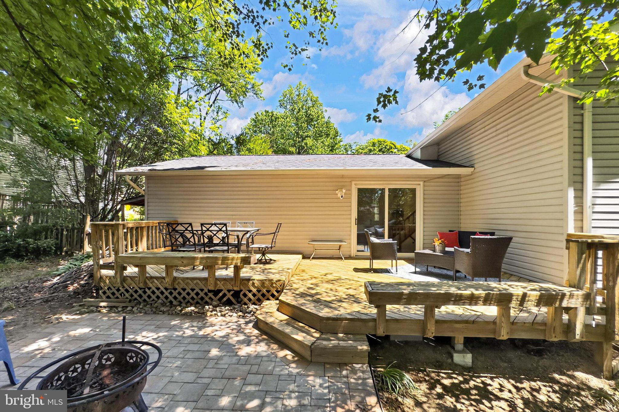 6908 Rochambeau Place Springfield, VA 22153 - Photo 55 of 70 Rear deck and patio