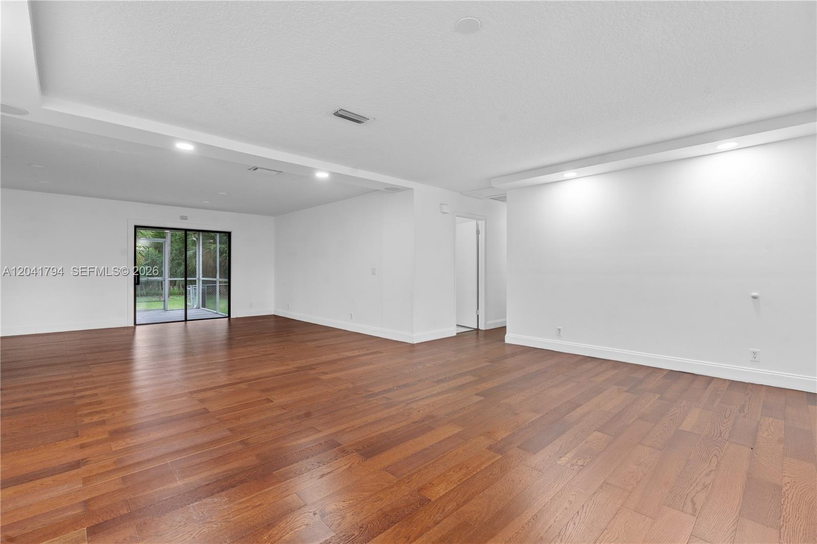9949 154th Road North Jupiter, FL 33478 - Photo 13 of 33