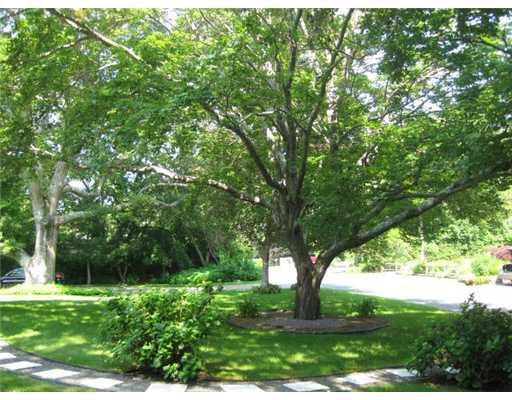 34 Tern Road Narragansett, RI 02882 - Photo 20 of 20 Yard/Garden.