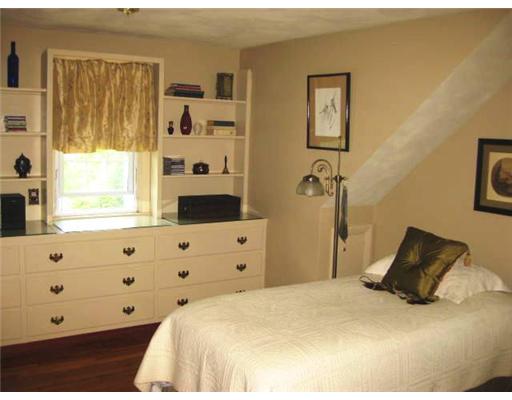 34 Tern Road Narragansett, RI 02882 - Photo 10 of 20 Bedroom.