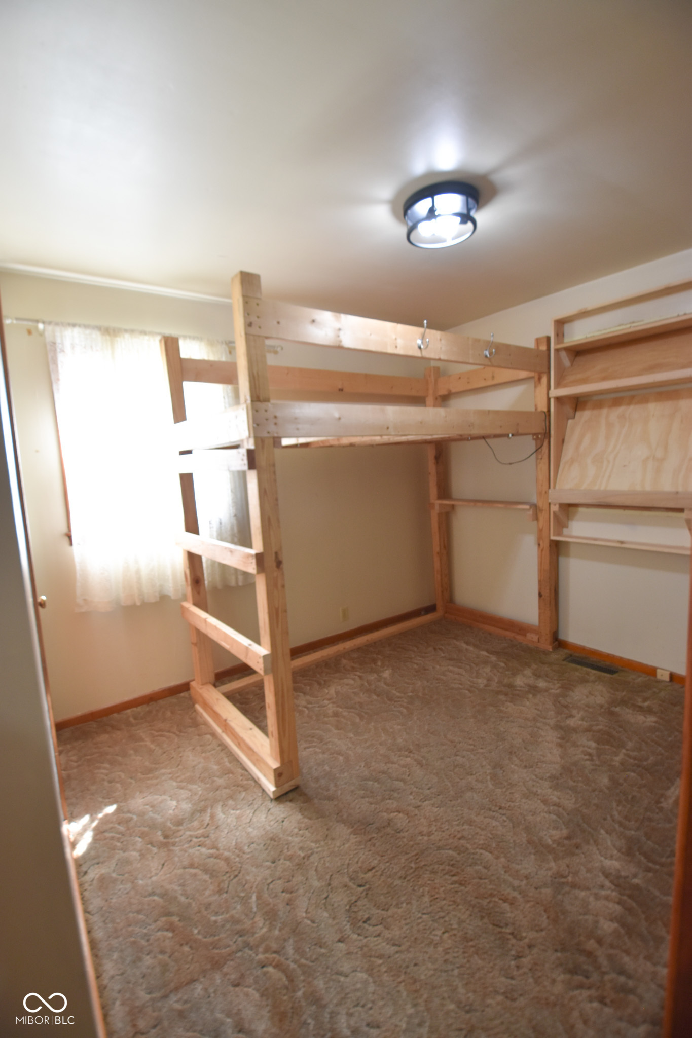 9113 Hibben Avenue Indianapolis, IN 46229 - Photo 17 of 28