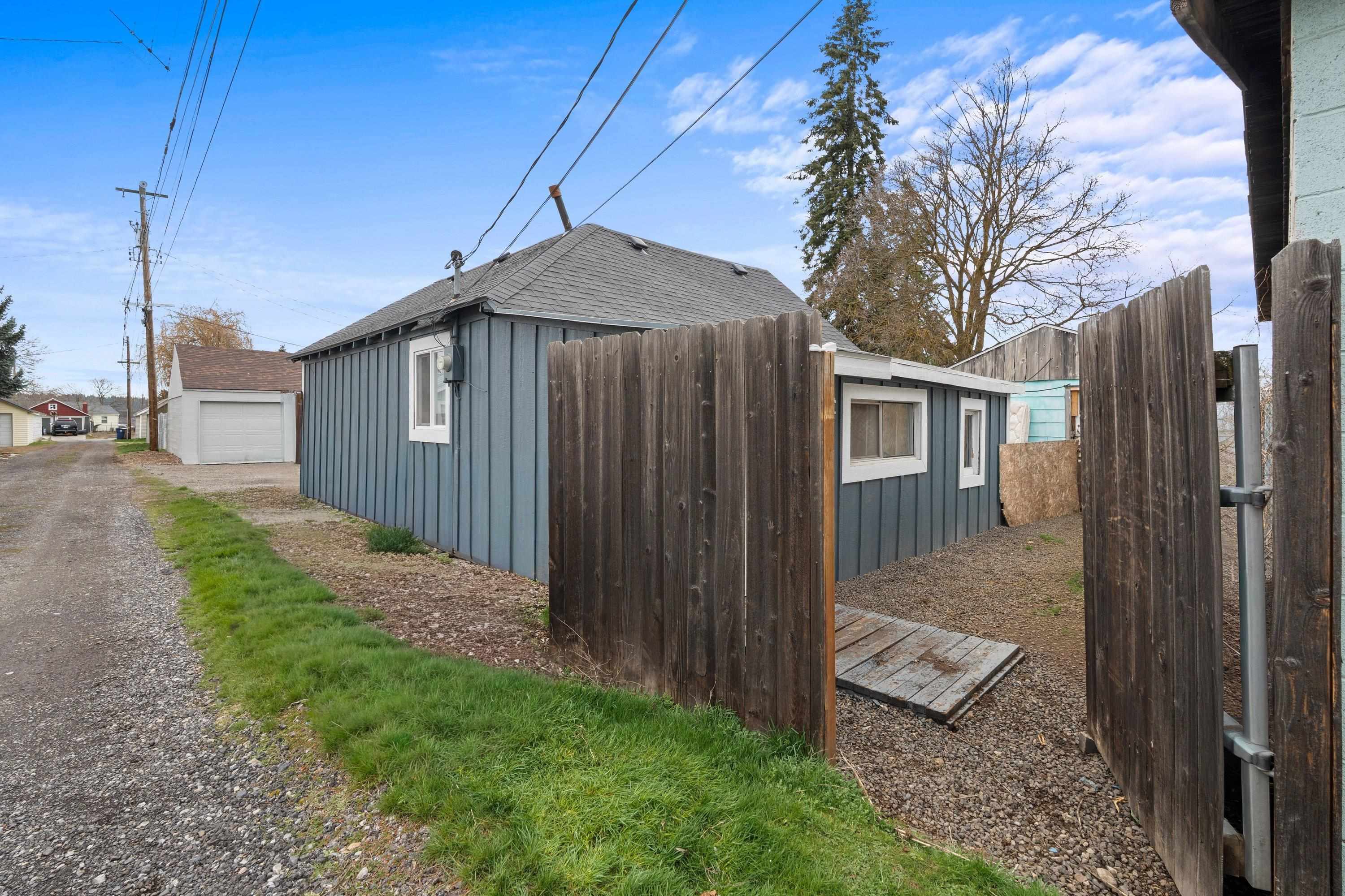 2009 West Mansfield Avenue Spokane, WA 99205 - Photo 17 of 21