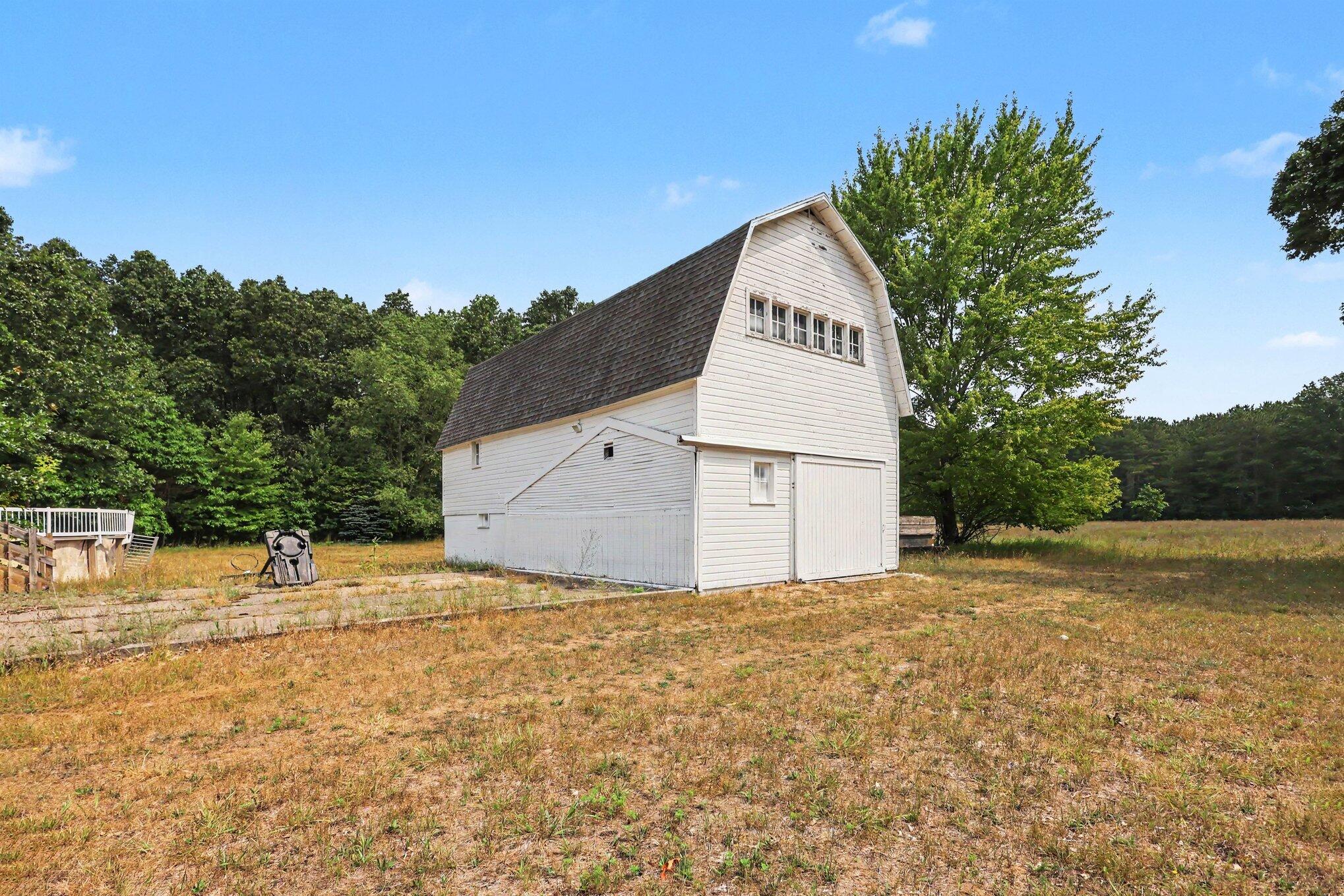 598 South Brks Road Muskegon, MI 49442 - Photo 24 of 29 024_file_2264