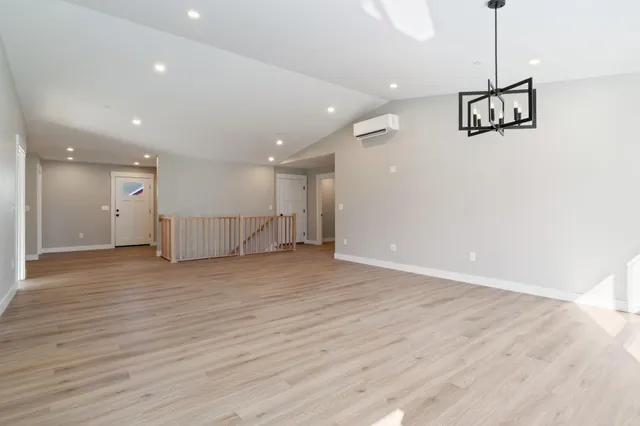 $669,000 | 17 Johnson Farm Road, Buxton, ME 04093