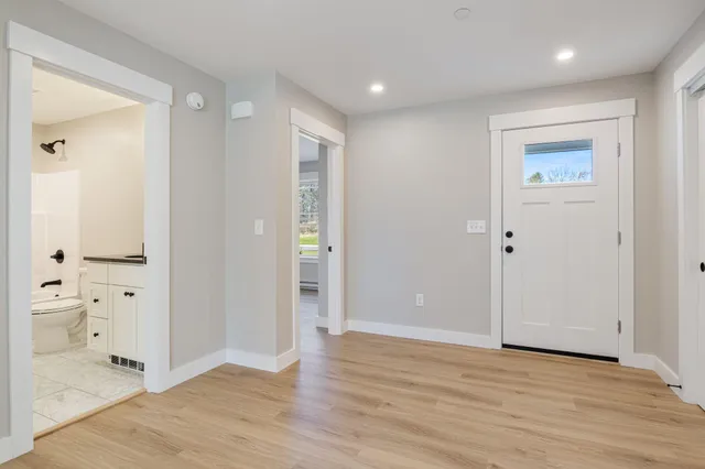 $669,000 | 17 Johnson Farm Road, Buxton, ME 04093