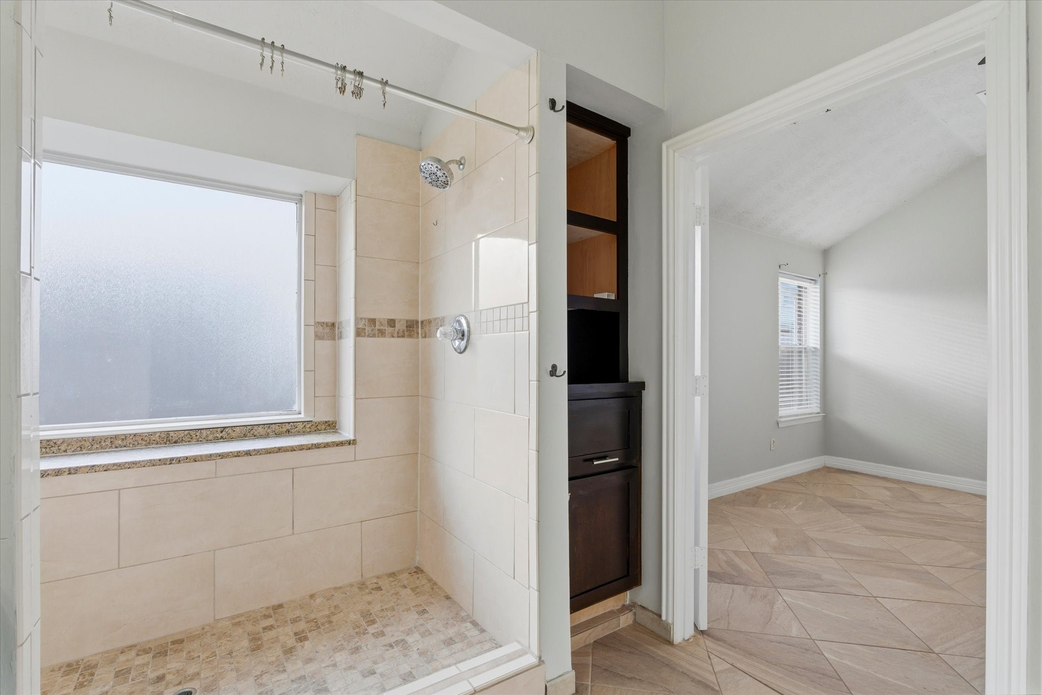 4515 Chetco Lane Baytown, TX 77521 - Photo 13 of 21 Walk-in shower