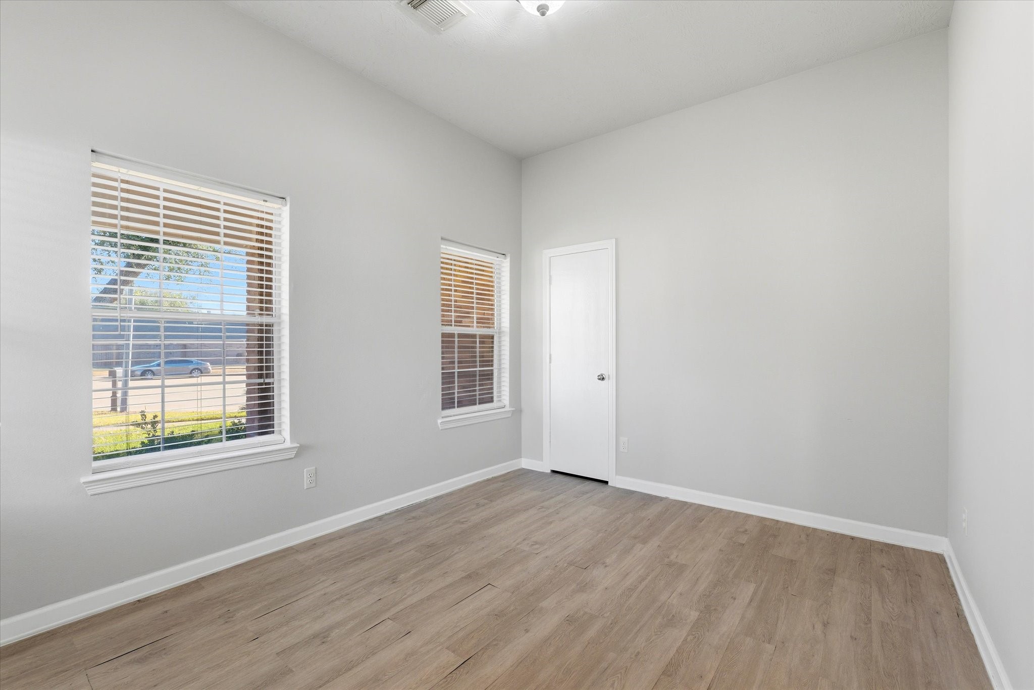 4515 Chetco Lane Baytown, TX 77521 - Photo 4 of 21 Closet in office/bedroom