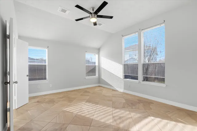 $1,900 | 4515 Chetco Lane, Baytown, TX 77521