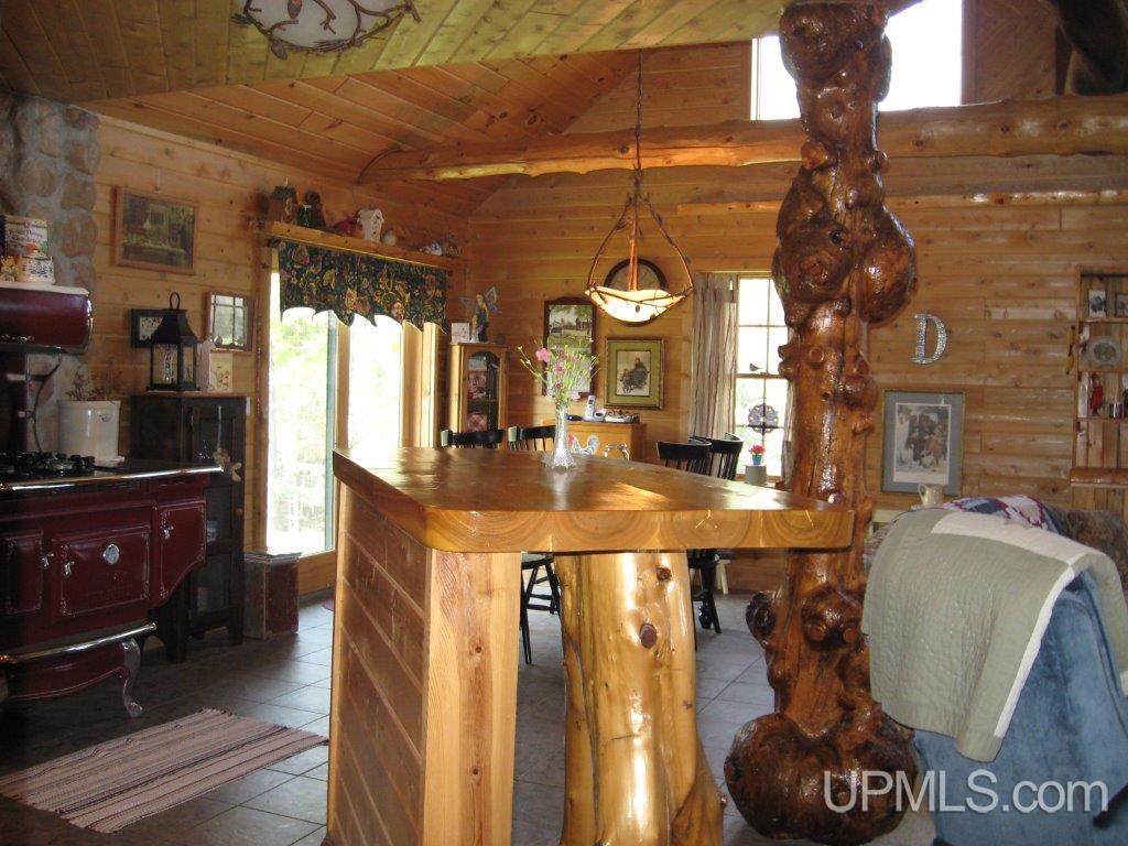 1460 17th Road Bark River, MI 49807 - Photo 7 of 36 Gallery Image 7