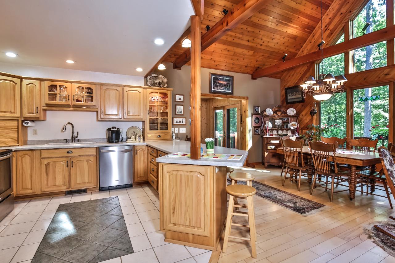 W6083 Timber Lane Tomahawk, WI 54487 - Photo 8 of 50 Gallery Image 8