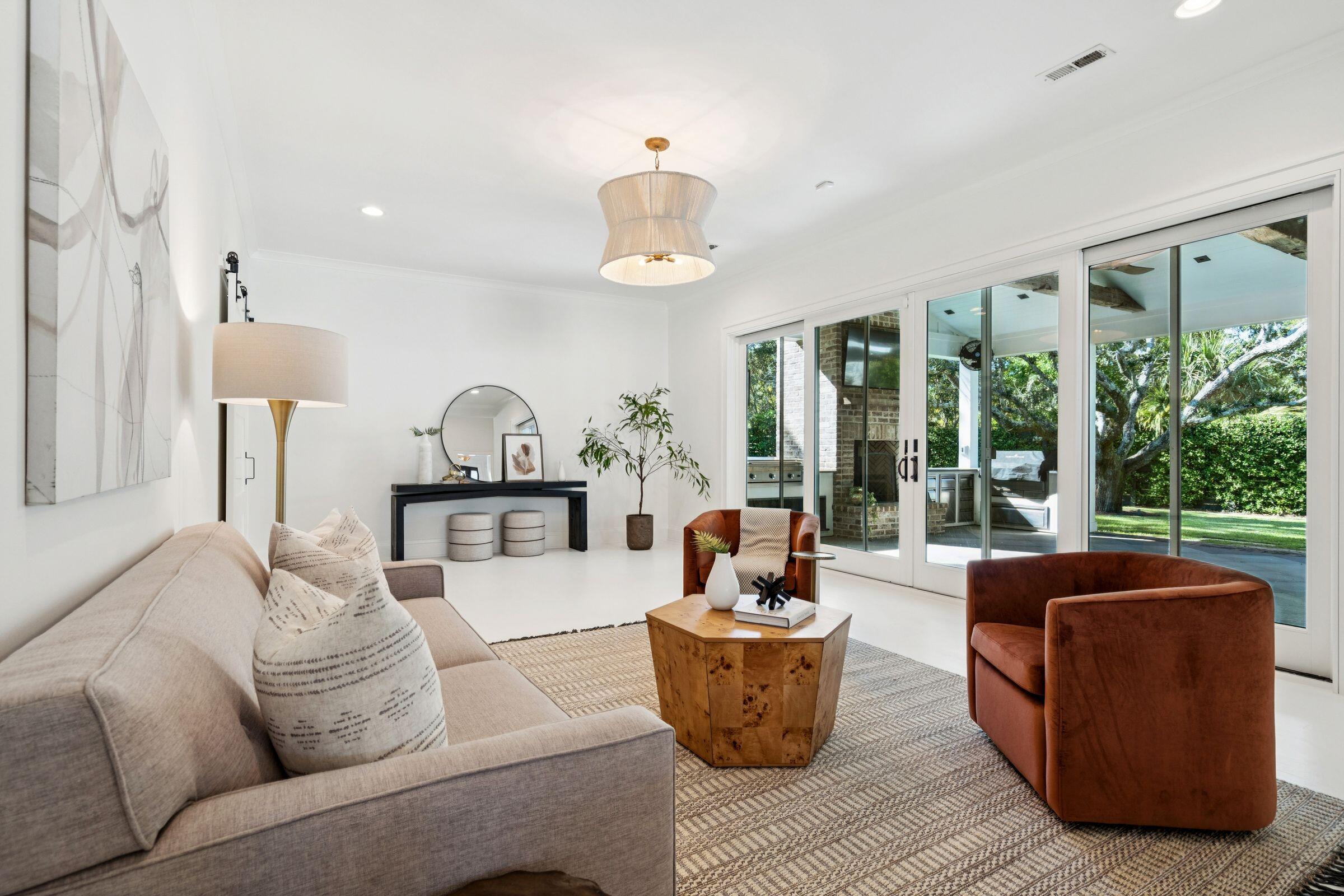 1483 Burningtree Road Charleston, SC 29412 - Photo 24 of 61 Living Room