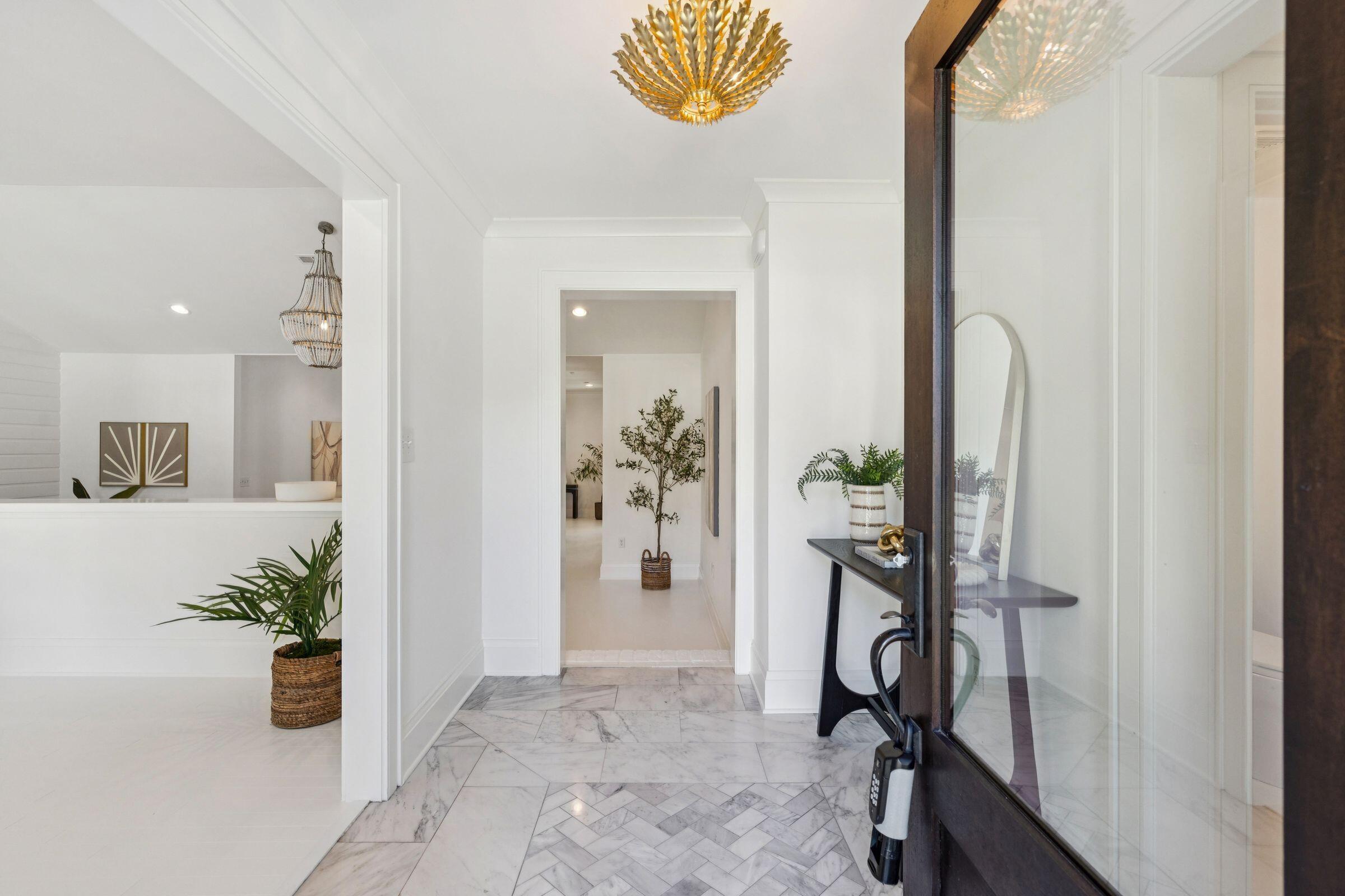 1483 Burningtree Road Charleston, SC 29412 - Photo 6 of 61 Foyer