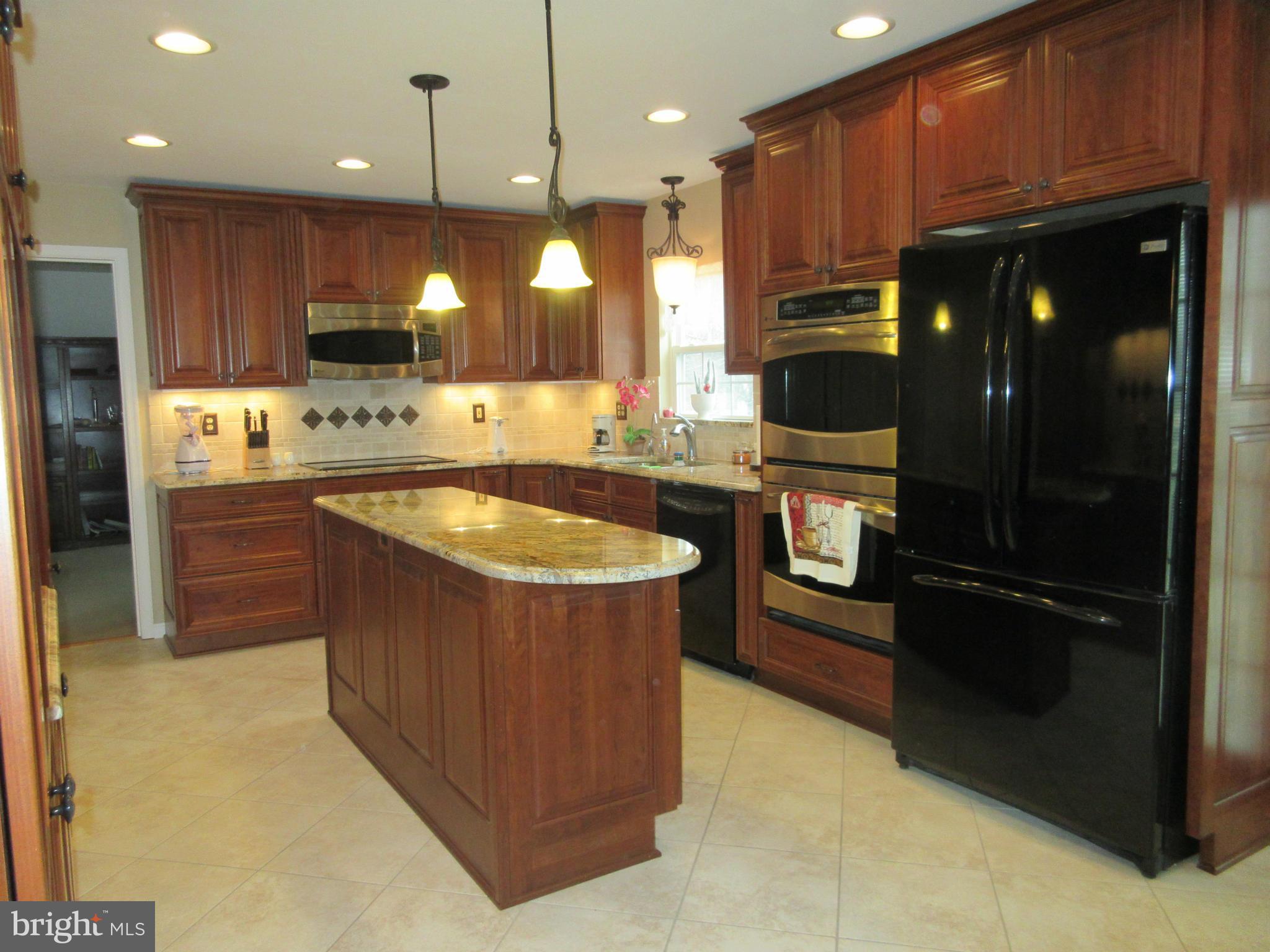 5945 Hillside Road St. Leonard, MD 20685 - Photo 3 of 19 Kitchen