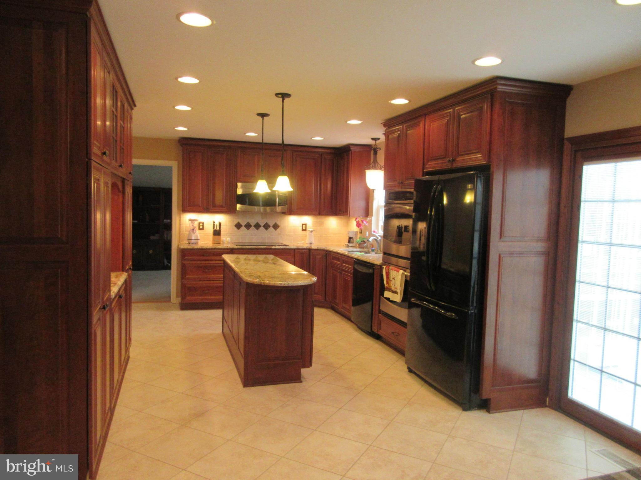 5945 Hillside Road St. Leonard, MD 20685 - Photo 4 of 19 Kitchen