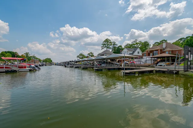 a view of residential houses with outdoor space