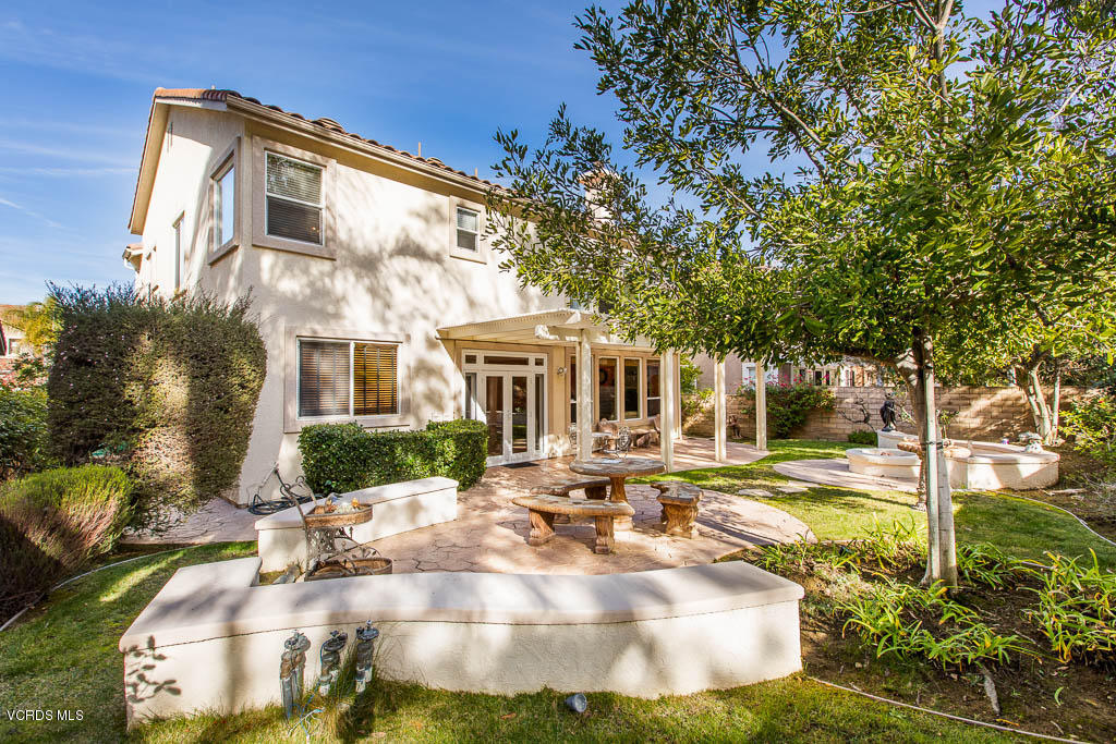 48 East Boulder Creek Road Simi Valley, CA 93065 - Photo 2 of 36 48 East Boulder Creek Road - HsHProd-33