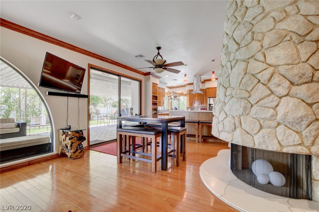 1350 Westwind Road Las Vegas, NV 89146 - Photo 12 of 50 Gallery Image 12
