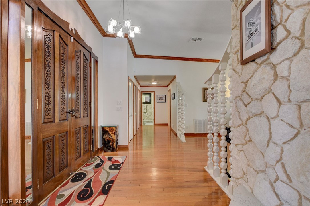 1350 Westwind Road Las Vegas, NV 89146 - Photo 21 of 50 Gallery Image 21