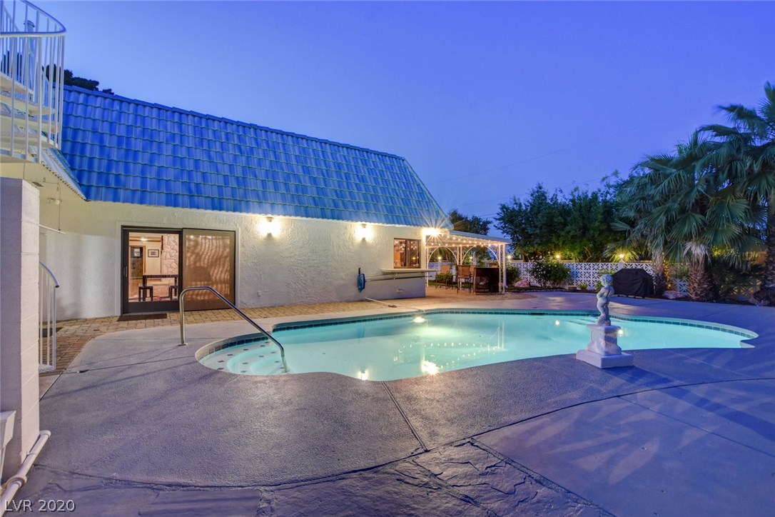 1350 Westwind Road Las Vegas, NV 89146 - Photo 48 of 50 Gallery Image 48