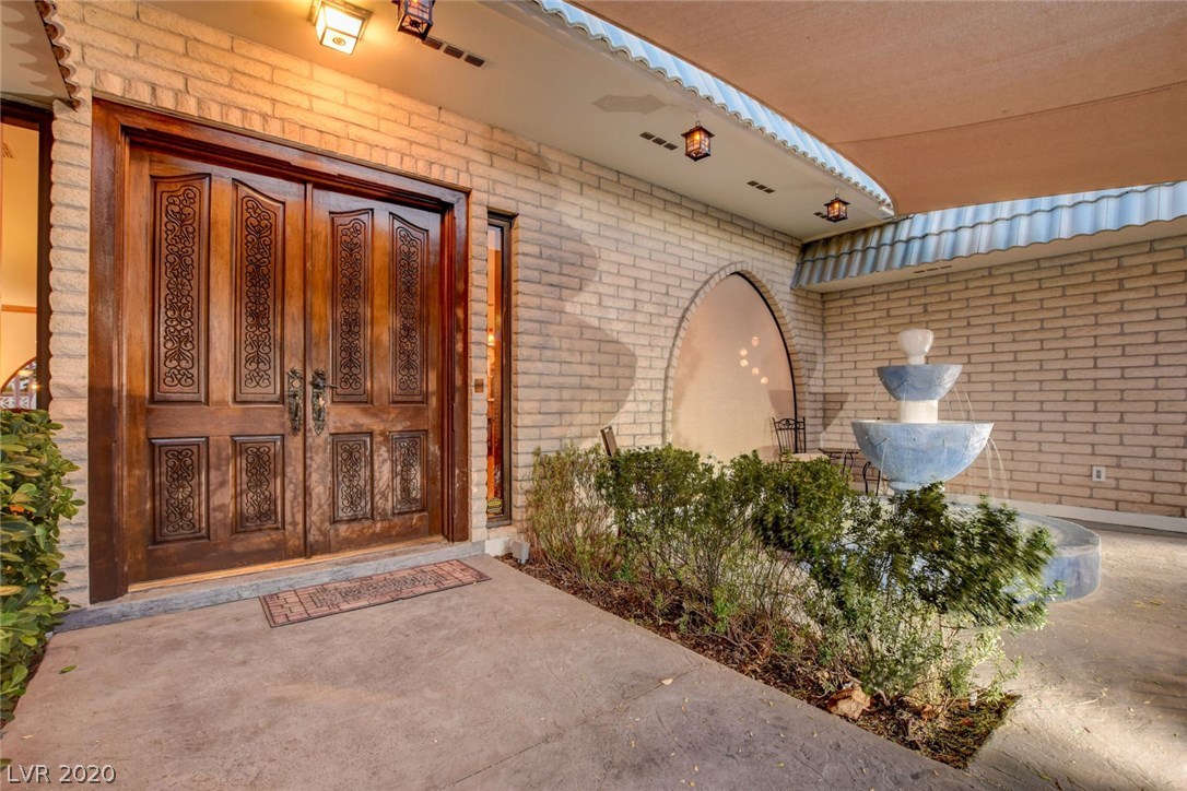 1350 Westwind Road Las Vegas, NV 89146 - Photo 6 of 50 Gallery Image 6