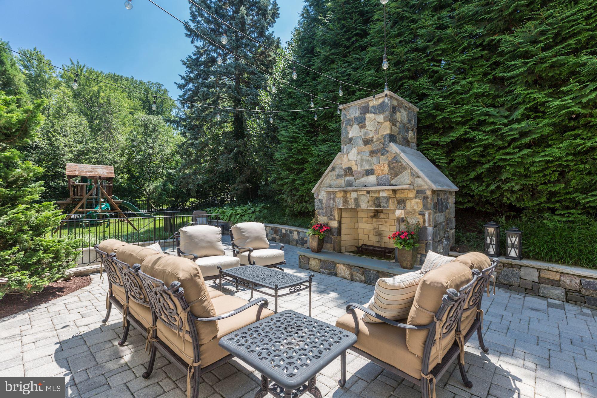 1909 MacArthur Drive McLean, VA 22101 - Photo 10 of 57