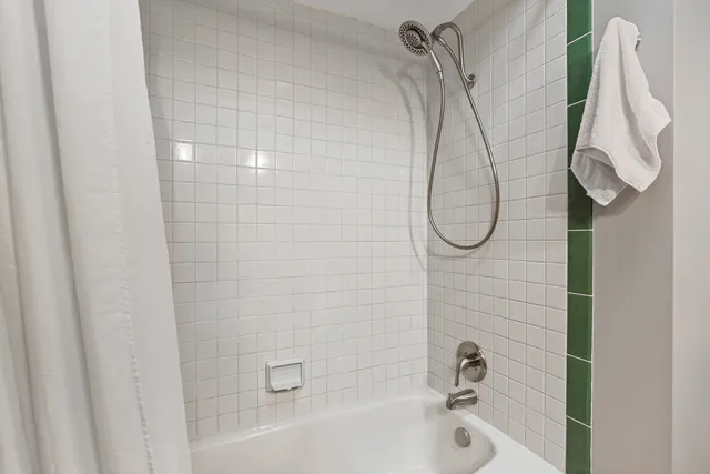 $574,900 | 17W435 Concord Place, Darien, IL 60561